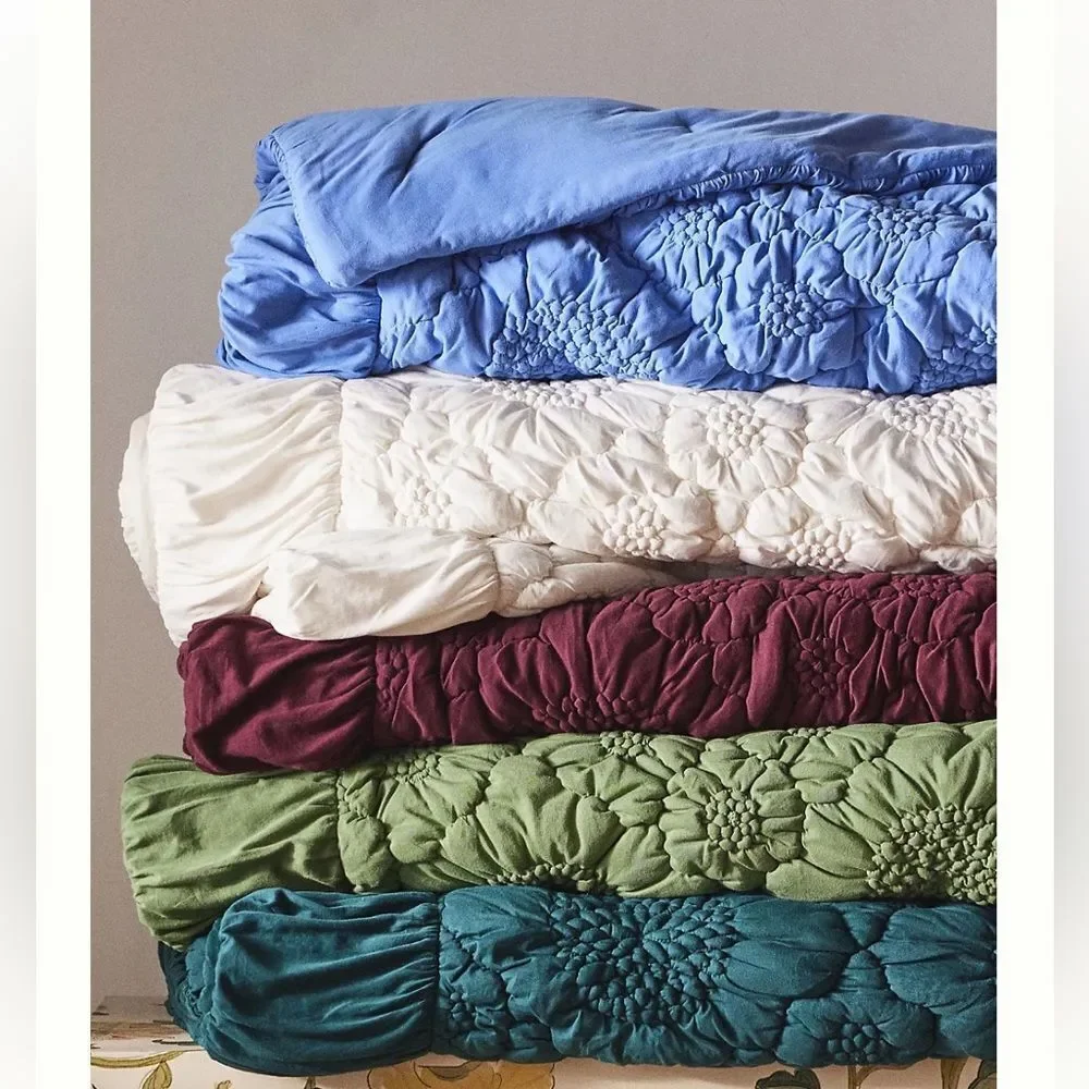 Dahlia Cotton Jersey Floral Quilt Size King
